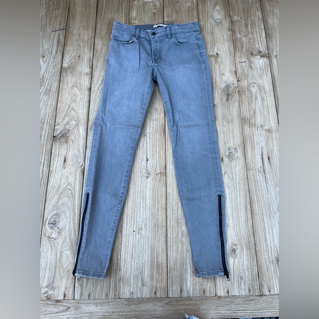 J Brand